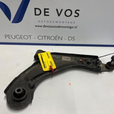 Peugeot 508 1.5 BlueHDi 130 Front wishbone, right 2021 9846329280