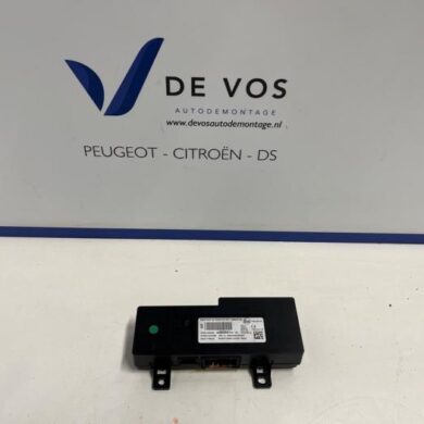 DS Automobiles DS7 Crossback 1.6 16V PureTech 225 Phone interface 2018 9831611580-9828266180