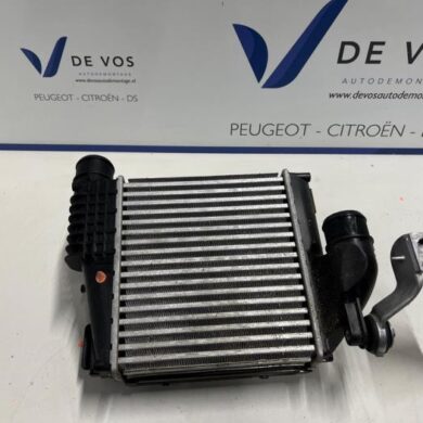 Peugeot 308 1.2 PureTech Hybrid 136 Ladeluftkühler HN09 2024 9675627980-9836073780