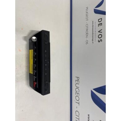 Peugeot 308 1.2 12V PureTech 130 Heater control panel 2021 98350205ZD