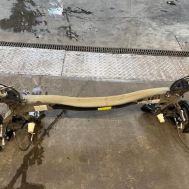 Peugeot 308 1.2 PureTech Hybrid 136 Hinterachse Vorderradantrieb HN09 2023 9833974780