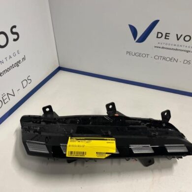 Peugeot 308 1.2 12V PureTech 130 Dagrijverlichting links 2021 9835389680