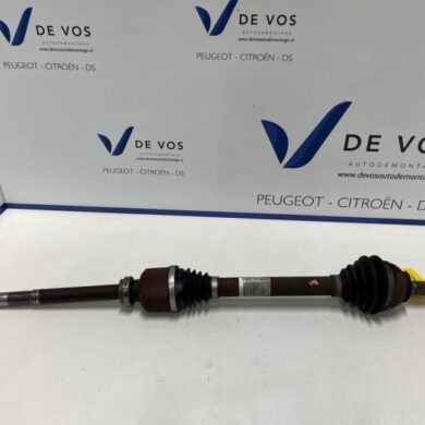 Peugeot 2008 1.6 VTI 16V Aandrijfas rechts-voor 5FS-5F01 2013 9677211280-1609763980 20ET03