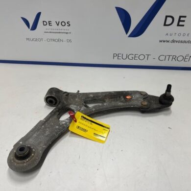 Peugeot 508  Front wishbone, right 2022 9837215680