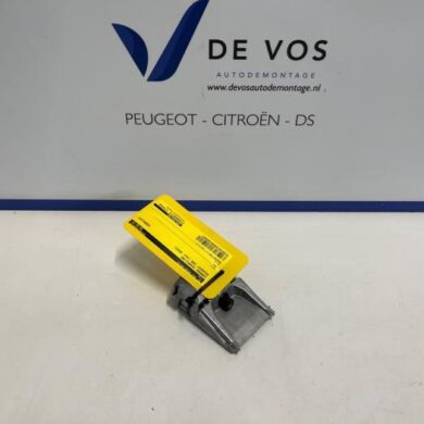 Peugeot 208 1.2 Vti 12V PureTech 100 Camera voorzijde 2023 1681924780-9842997780-1692663380