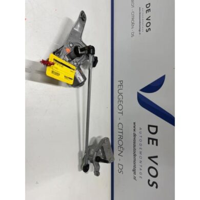 Peugeot 408 1.6 16V HYbrid 225 Ruitenwissermotor voor 2023 1687896080