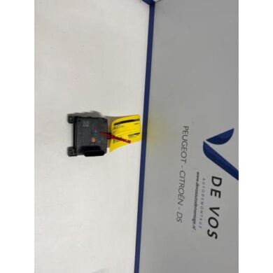 Peugeot 308 1.2 PureTech Hybrid 136 Sensor (other) 2023 9844452180-1682785680