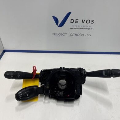 Citroen C3 Aircross 1.2 e-THP PureTech 110 Steering column stalk 2021 98312579ZD