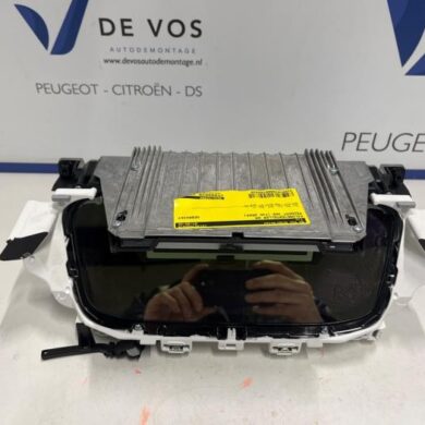 Peugeot 308 1.2 PureTech Hybrid 136 Kilometerteller KM 2024 9835755980