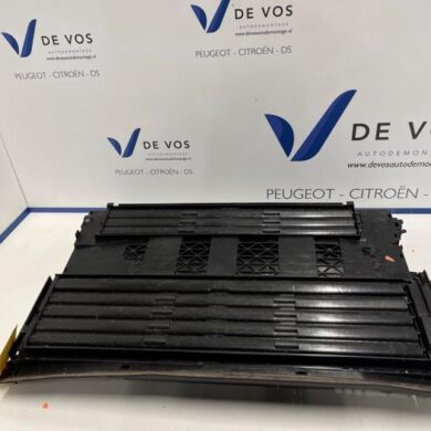 Peugeot 308 1.2 PureTech Hybrid 136 Luft Leitung 2024 9855653580