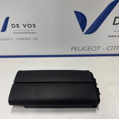 Citroen C5-X  Armrest 2023 YL01937880