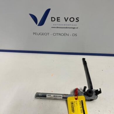 DS Automobiles DS7 Crossback 1.6 16V PureTech 225 Seatbelt tensioner, right 2018 98190275XX