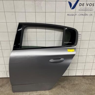 Peugeot 308 1.2 PureTech Hybrid 136 Portier 4Deurs links-achter 2023 9837983080