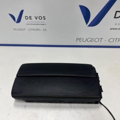 Peugeot 508  Armleuning 2022 98372850BE
