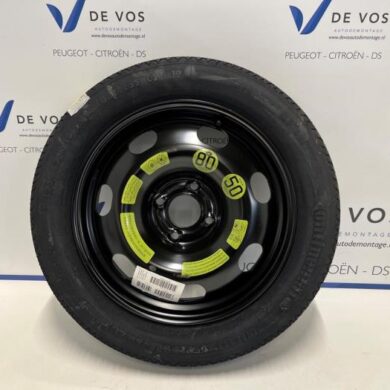 Peugeot 2008  Wheel + tyre 2018