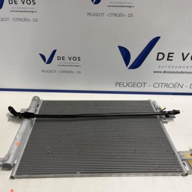 Peugeot 308 1.2 PureTech Hybrid 136 Klimaanlage Kühler HN09 2024 9836551180