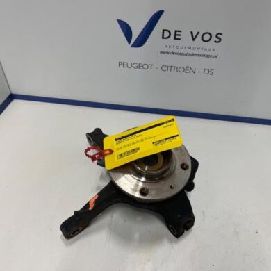 Peugeot 208 1.2 Vti 12V PureTech 100 Fusee rechts-voor 2023 9826877980