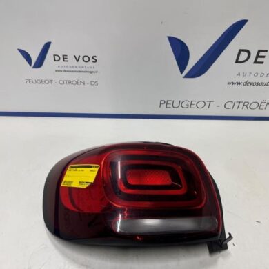 Citroen C3 Aircross 1.2 PureTech 82 Taillight, left 2019 YQ00042480