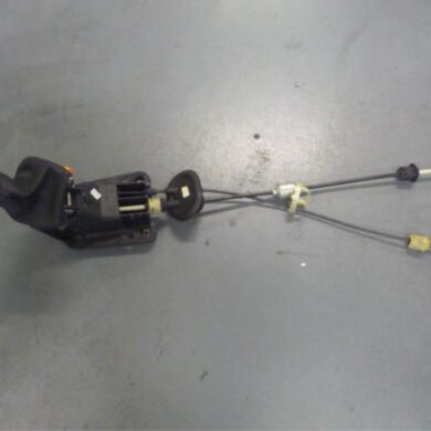 Peugeot 207  Gear stick 2007 2400CP 20DM69