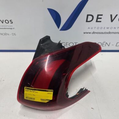 Peugeot 2008  Achterlicht rechts 2018 9814745980-9826730380