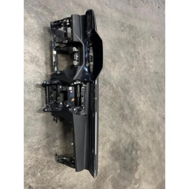 Peugeot 308 1.2 PureTech Hybrid 136 Armaturenbrett 2024 98392743ZD