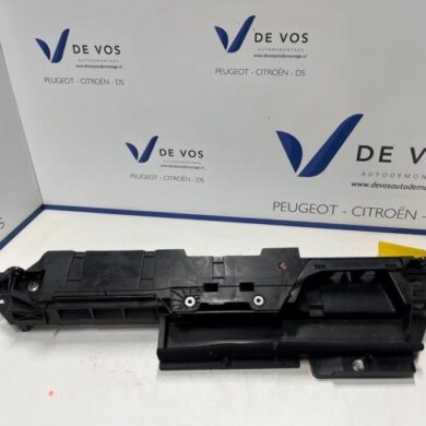 Citroen C5-X  Lock plate 2023 YL01955580