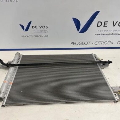 Peugeot 308 1.2 PureTech Hybrid 136 Klimaanlage Kühler HN09 2023 9836551180