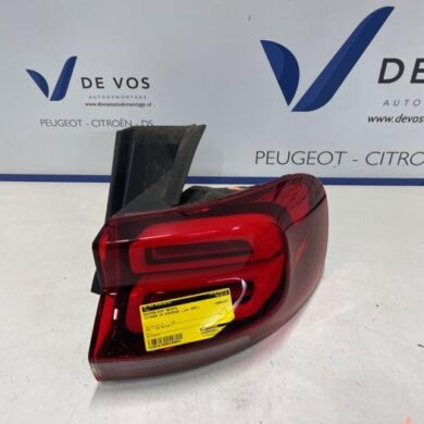 Citroen C5 Aircross 1.6 Hybrid 225 16V Taillight, right 2021 9817269580