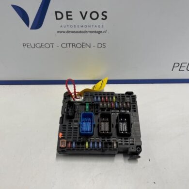 Peugeot 508 1.6 BlueHDI 120 Zekeringkast 2016 9811985380