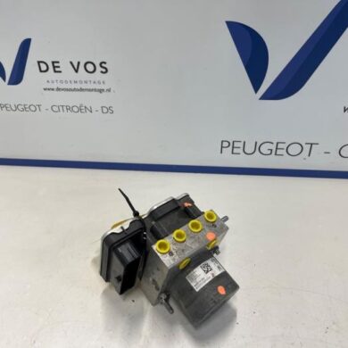 Citroen C5 Aircross 1.6 Hybrid 225 16V ABS pump 5G06 2021 1647885880-1647885980-9838785480