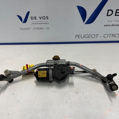 Citroen Berlingo  Front wiper motor 2018 9816558880