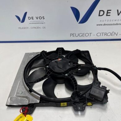 DS Automobiles DS3 Crossback 1.2 12V PureTech 130 Cooling fan housing 2020 9824167480