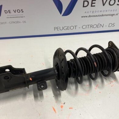 Peugeot 3008 1.2 12V e-THP PureTech 130 Front shock absorber rod, right 2021 9819718680