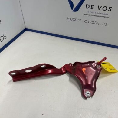 Peugeot 308 1.2 PureTech Hybrid 136 Bonnet Hinge 2023 9835298780