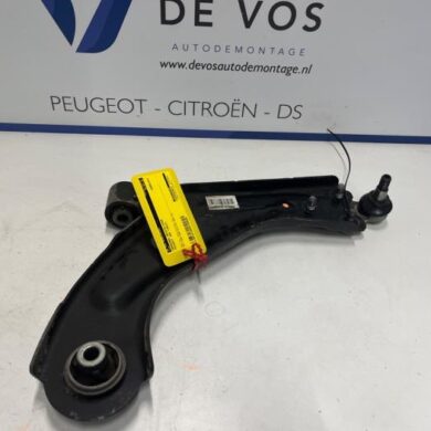 Peugeot 308 1.2 PureTech Hybrid 136 Draagarm rechts-voor 2023 9846329280