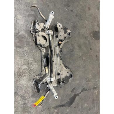 Peugeot 3008 1.2 12V PureTech Hybrid 48V Subframe HN09 2022 9808812580
