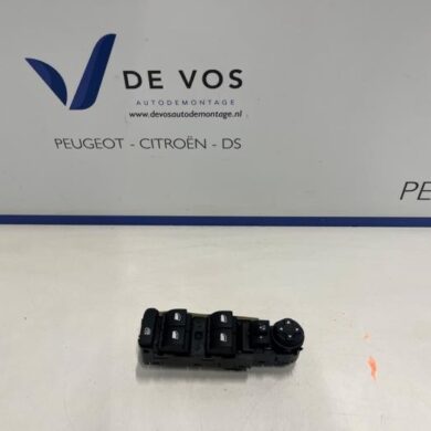 Peugeot 308 1.2 PureTech Hybrid 136 Combischakelaar ramen 2023 98349233ZD