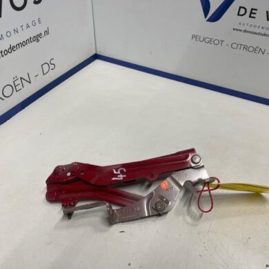 Peugeot 3008 1.2 12V PureTech Hybrid 48V Bonnet Hinge 2022 981418880