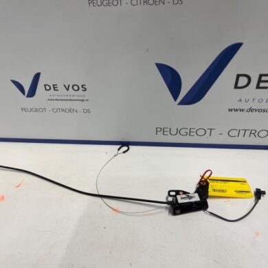 Peugeot 308 1.6 VTI 16V Boot lid lock mechanism 2014 8484AT