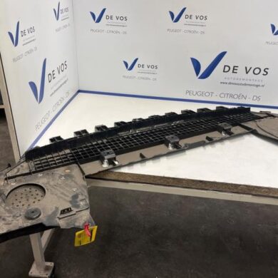 Peugeot 308 1.2 PureTech Hybrid 136 Beschermplaat bodem 2023 9835411980
