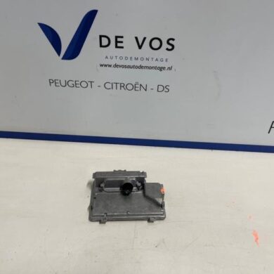 Peugeot 308 1.2 PureTech Hybrid 136 Kamera Vorderseite 2022 1681927380-9851938780