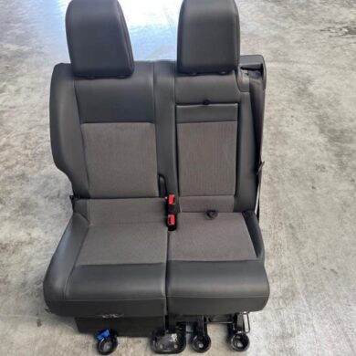 Peugeot Expert 2.0 Blue HDi 120 16V Bank rechts-voor 2018