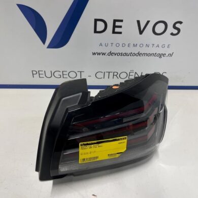 Peugeot 208 1.2 Vti 12V PureTech 100 Achterlicht rechts 2024 9851060880