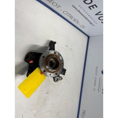 Peugeot 408 1.2 Hybrid 136 Fusee rechts-voor 2022 1647857280