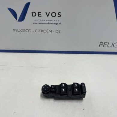 Citroen C3 Aircross 1.2 e-THP PureTech 110 Multi-functional window switch 2019 96788264ZD