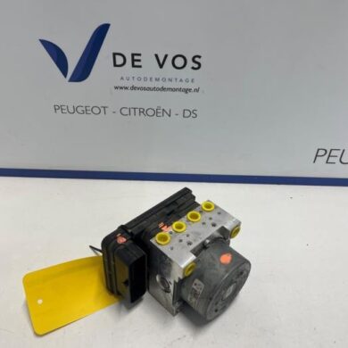 Peugeot 208 1.5 BlueHDi 100 ABS Pomp YHZ-YH01 2023 9846124480-1685570580-1685570680