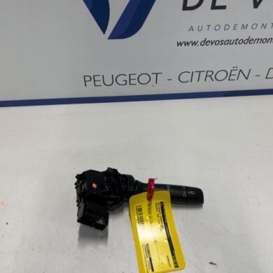 Peugeot 108 1.0 12V VVT-i Ruitenwis Schakelaar 2018 B000777880