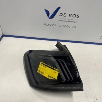 Peugeot 3008 1.2 12V PureTech Hybrid 48V Achterlicht links 2022 9836231280
