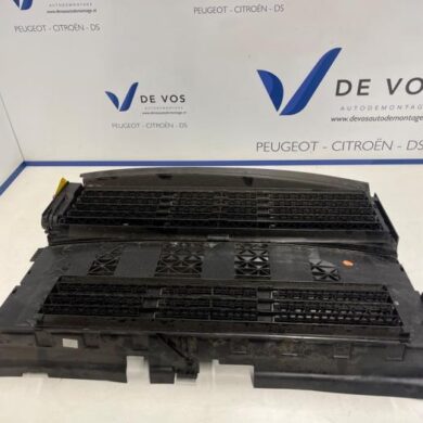 Peugeot 408 1.2 Hybrid 136 Luft Leitung 2022 9855653580