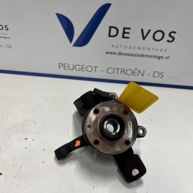 Peugeot 108 1.0 12V VVT-i Fusee rechts-voor 2018 B00005580